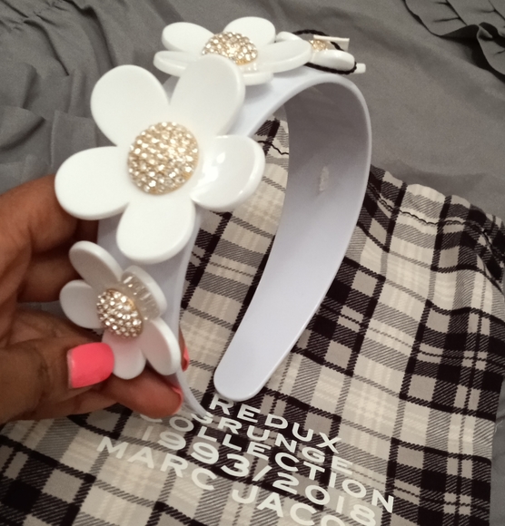 Marc Jacobs Accessories - 🎀🎊Host Pick 11/11/19🎀Marc Jacobs Daisy Headband